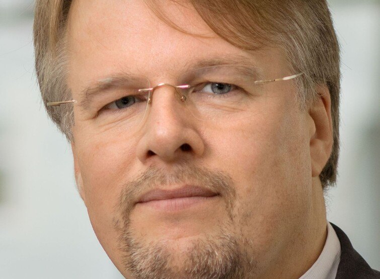 Professor Dr. Dirk Müller